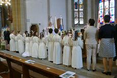 Feier der 1. Heiligen Kommunion in Sankt Crescentius (Foto: Karl-Franz Thiede)